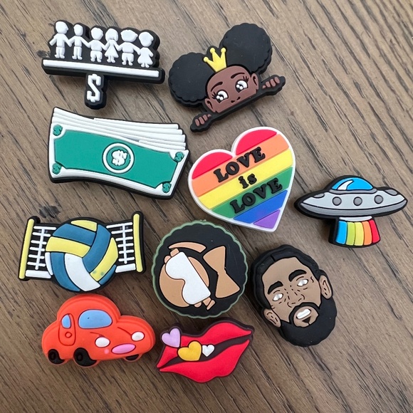 Croc Shoe Charms Lot of 35 Different Styles Boys & Girls All New - Picture 3 of 5